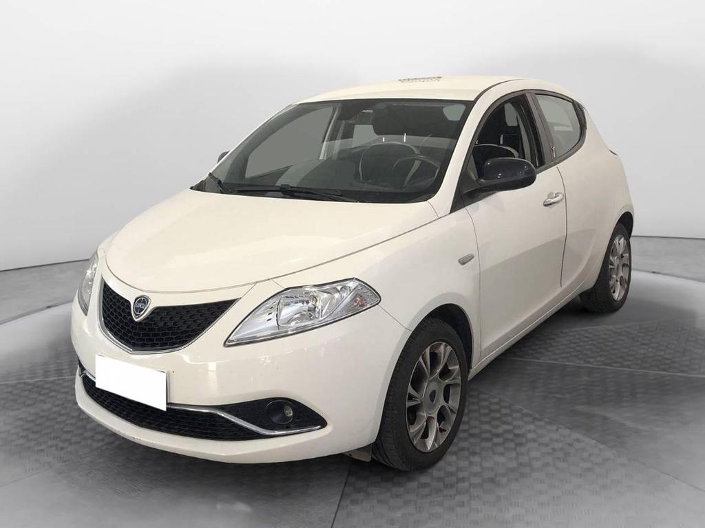 Lancia Ypsilon 1.2 8v Gold S/cl 69cv E6 Benzina Usata
