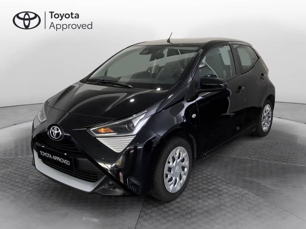 Toyota Aygo 5p 1.0 X-play 72cv Benzina Usata