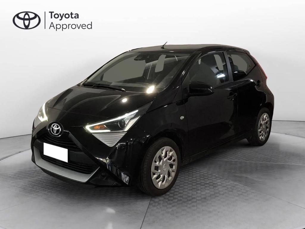 Toyota Aygo 5p 1.0 X-play 72cv Benzina Usata