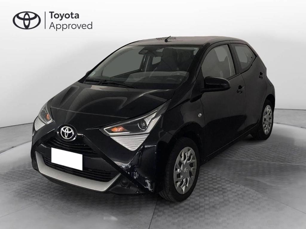 Toyota Aygo 5p 1.0 X-play 72cv Benzina Usata