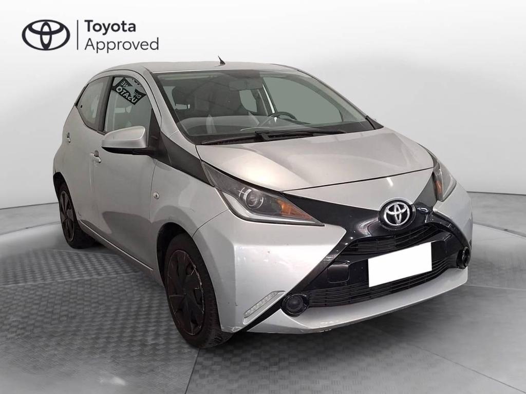 Toyota Aygo 1.0 Cool Soda Connect 5p Benzina Usata