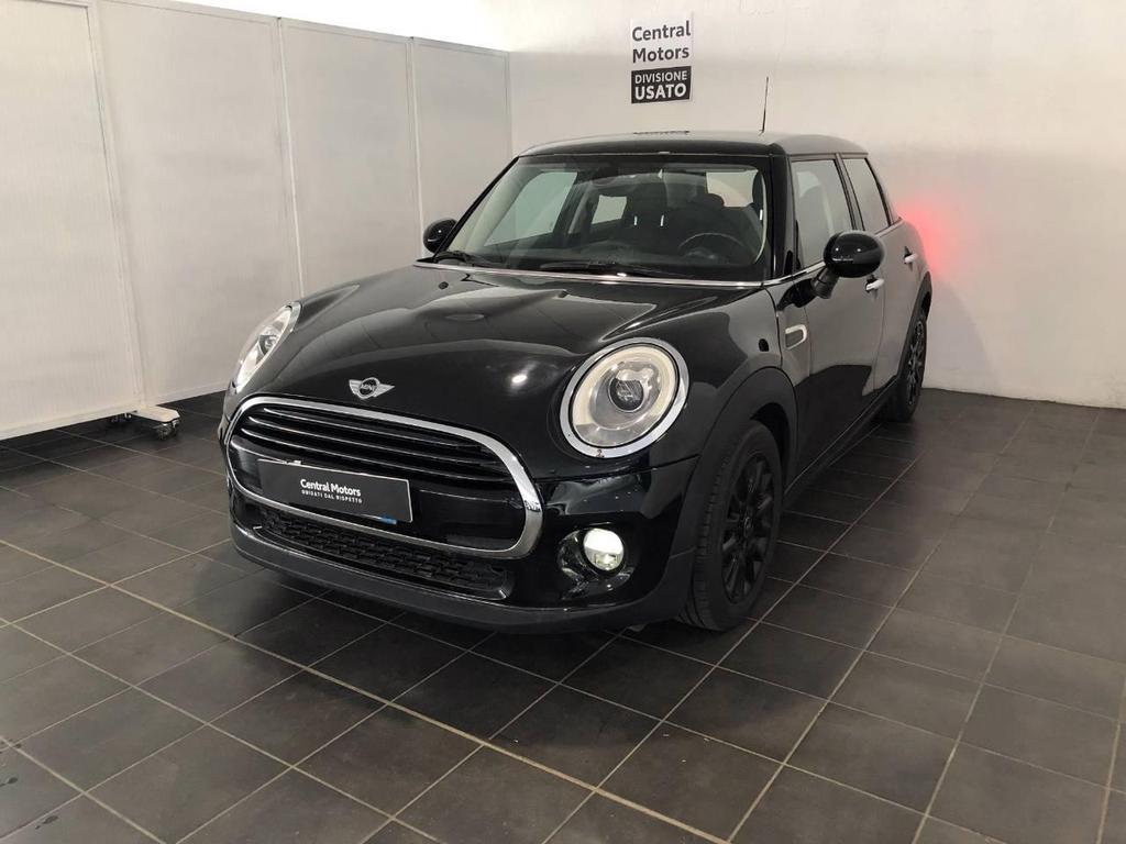 Mini Cooper D 1.5 D Cooper D Business Xl Seven Diesel Usata