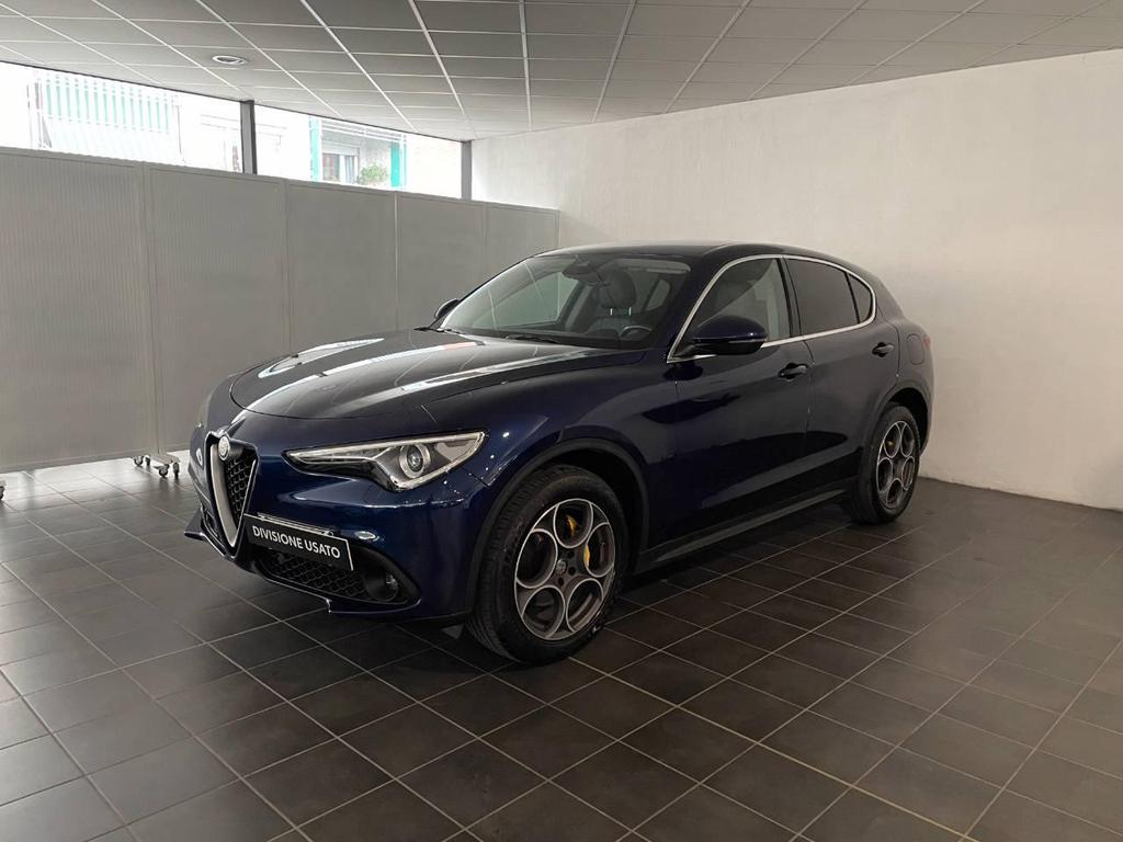 Alfa Romeo Stelvio 2.2 T Executive Q4 180cv Auto Diesel Usata