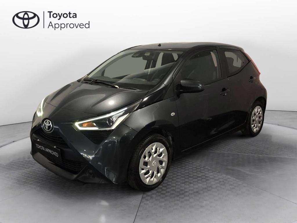 Toyota Aygo 5p 1.0 X-play 72cv Benzina Usata