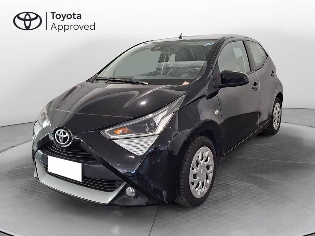 Toyota Aygo 5p 1.0 X-play 72cv Benzina Usata
