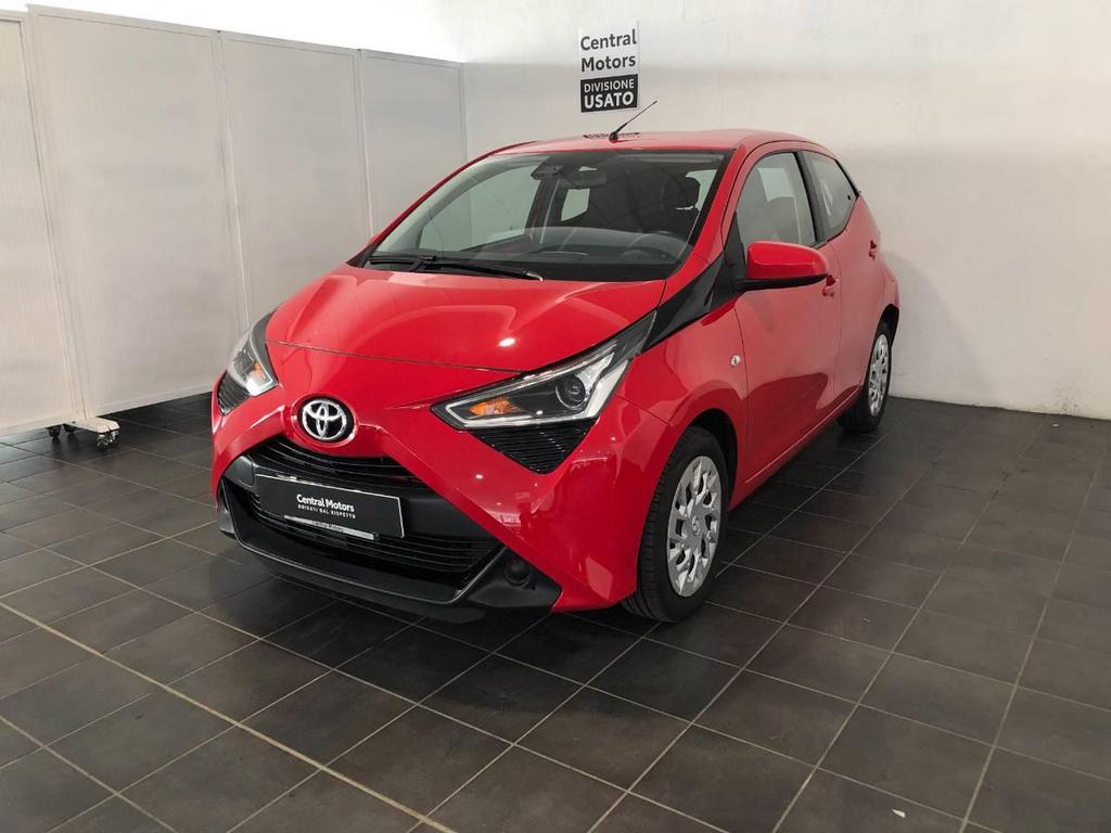 Toyota Aygo 5p 1.0 X-play 72cv Benzina Usata